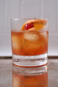 old fashioned cocktail