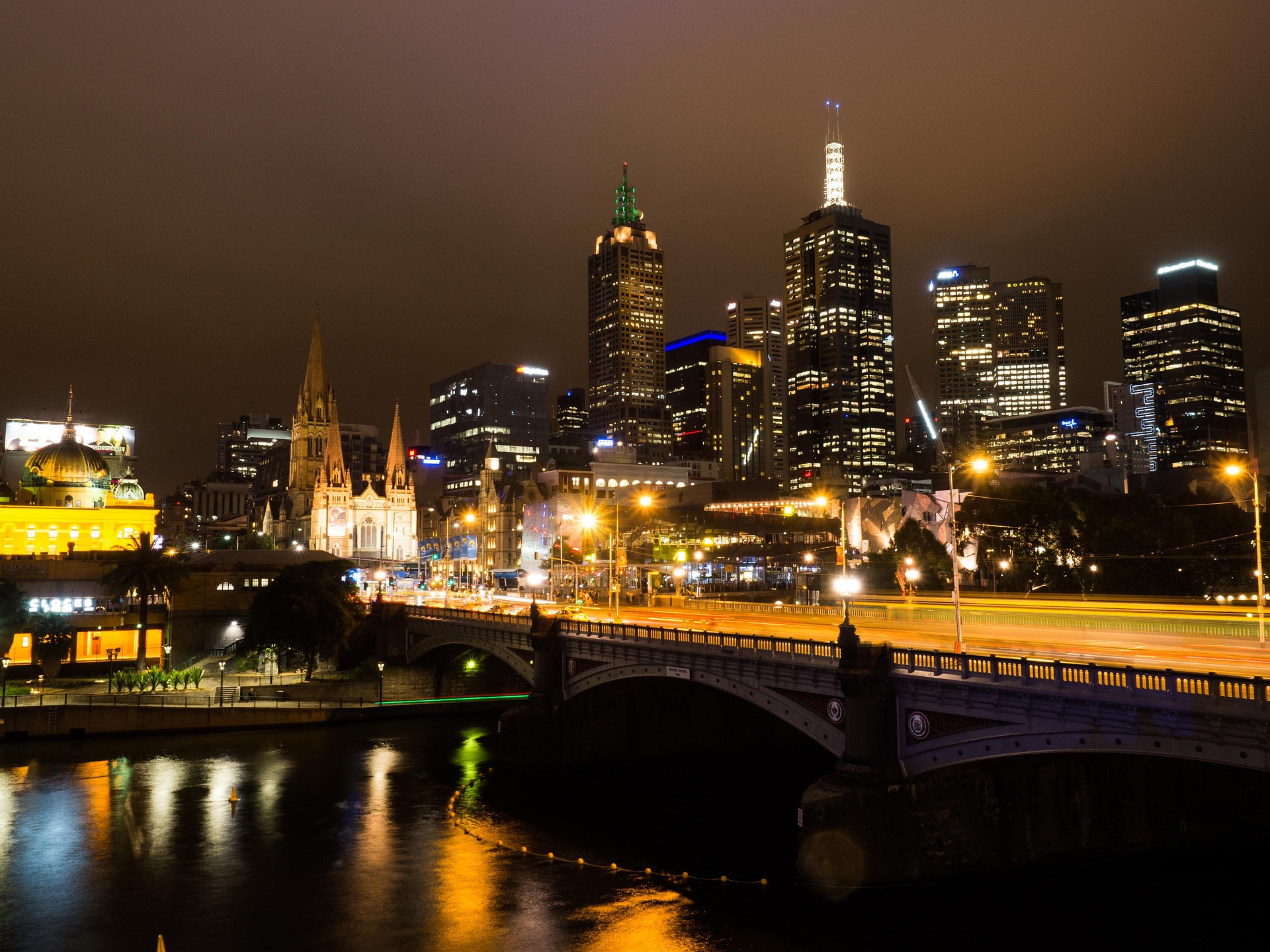 Top 8 First Date Bars in Melbourne