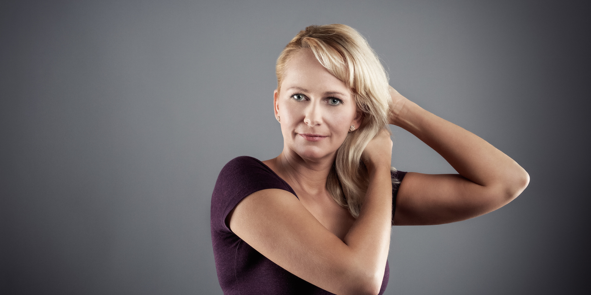 4 Reasons Every Man Should Date A Cougar